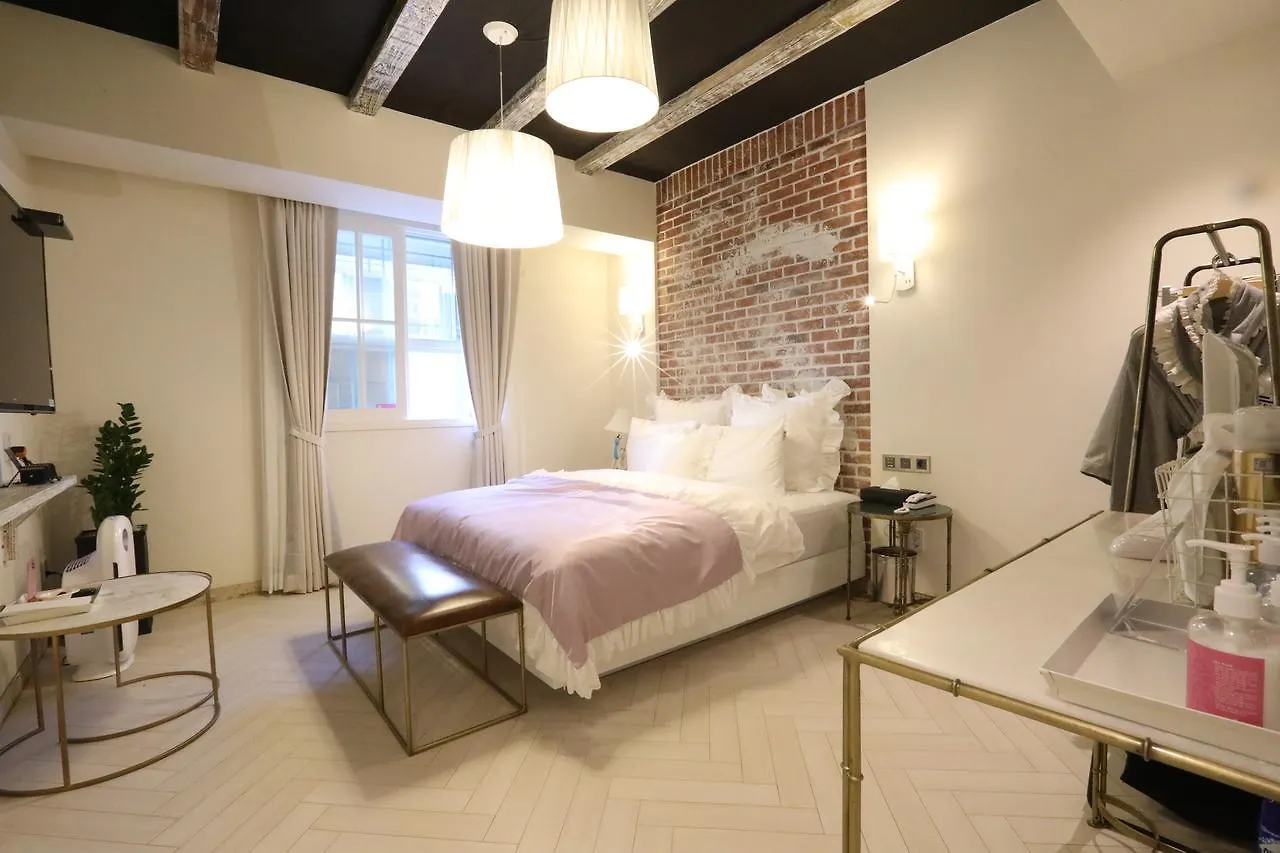 **  2월 호텔 더 스테이 부산 강서 본관 부산광역시 대한민국
